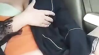 فتاة سعودية تستمني بالخيارة